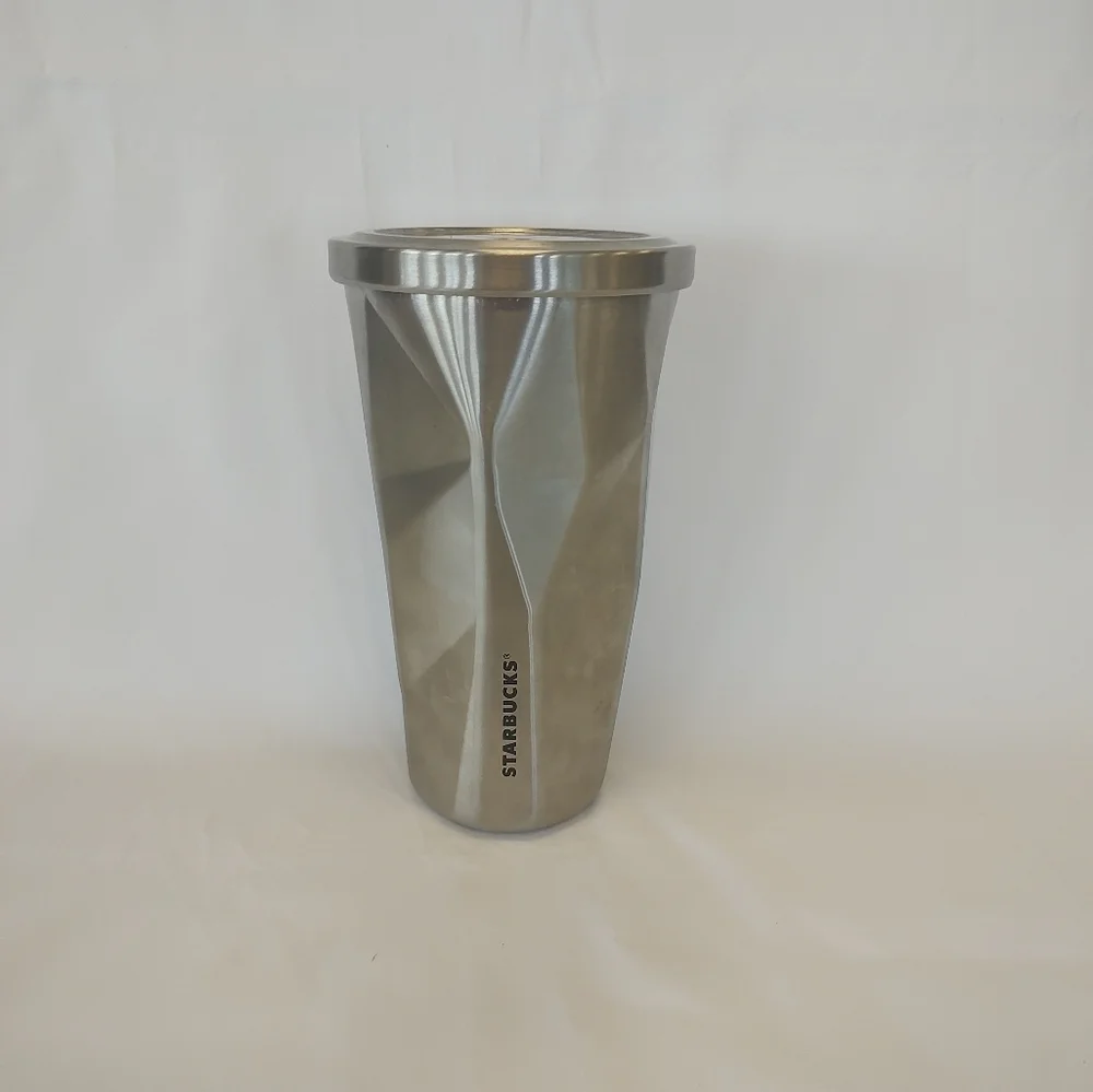 Starbucks set of 2 Grande 16 oz cold brew tumblers chisled prism silver and gold